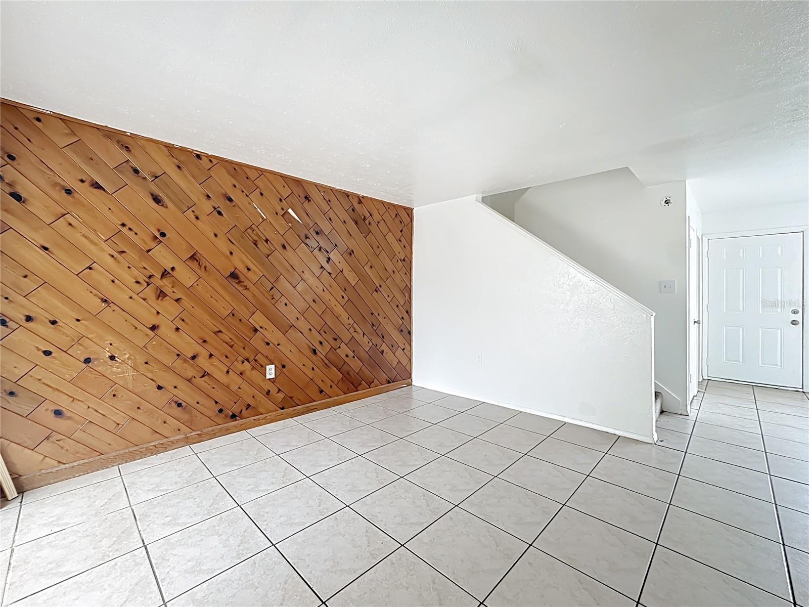 Image 16 of 48 For 3968 Crayrich Circle C3