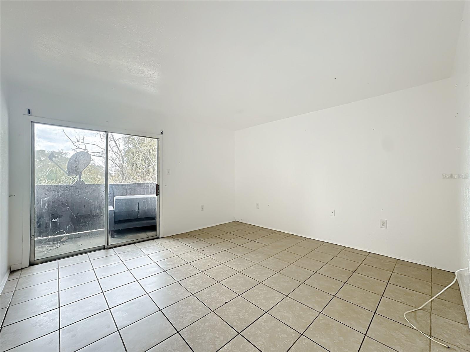 Image 22 of 48 For 3968 Crayrich Circle C3