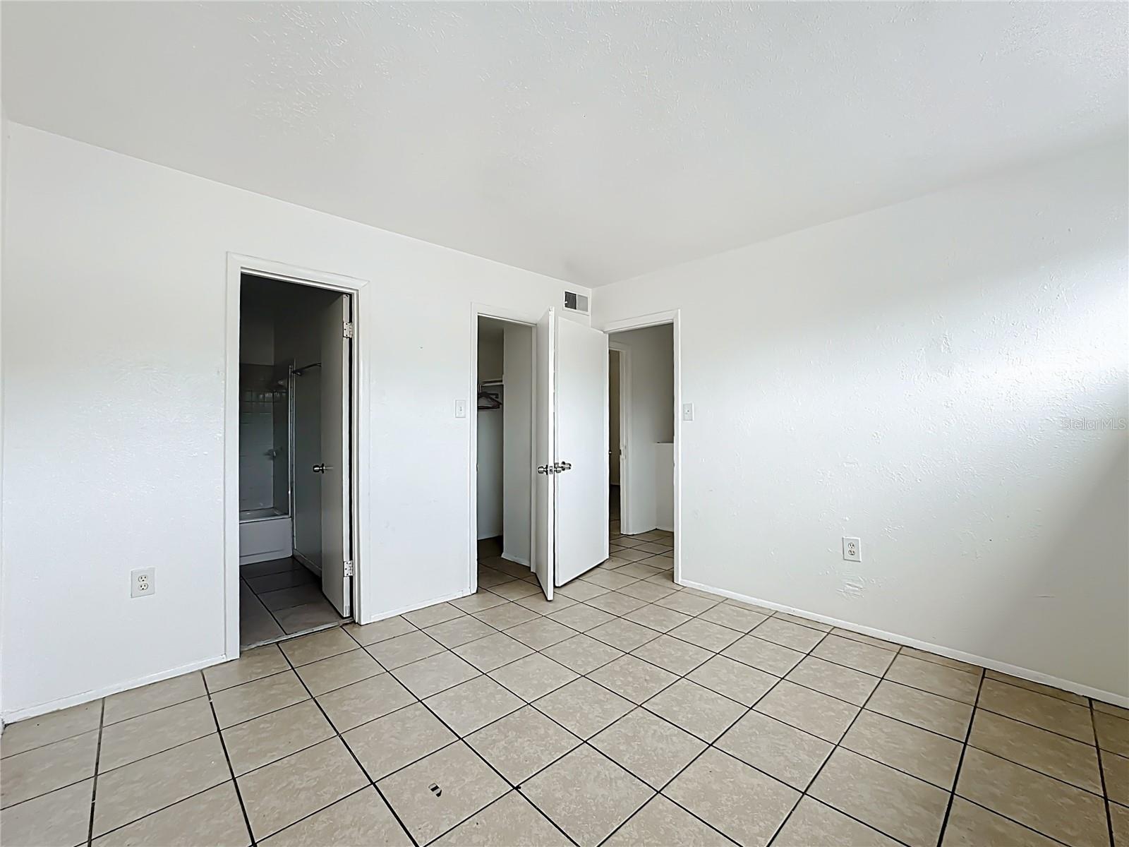 Image 30 of 48 For 3968 Crayrich Circle C3