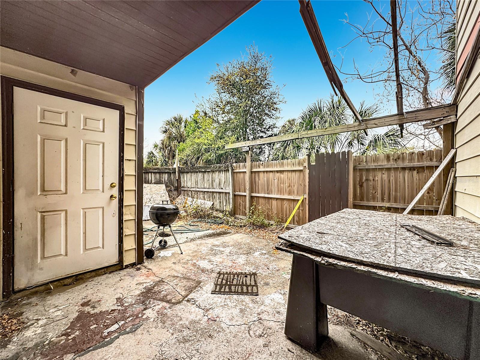 Image 35 of 48 For 3968 Crayrich Circle C3