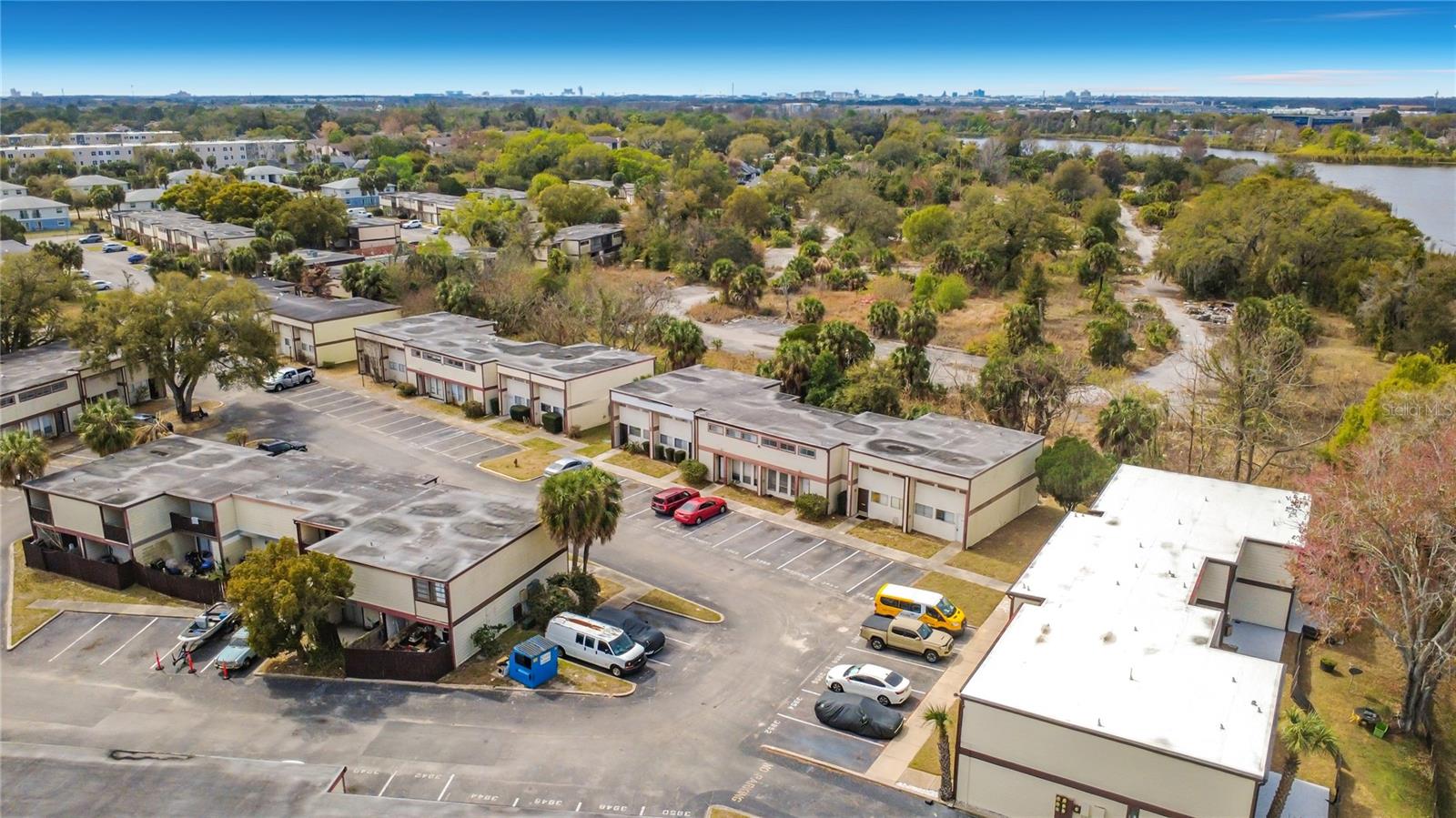 Image 43 of 48 For 3968 Crayrich Circle C3