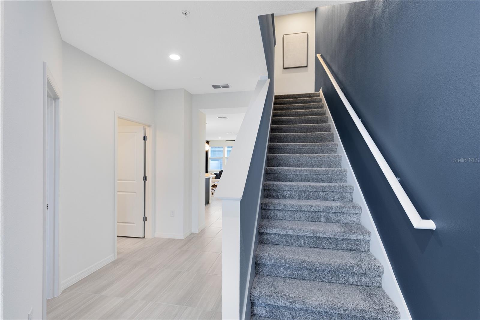 Image 17 of 35 For 10106 Hadley Street