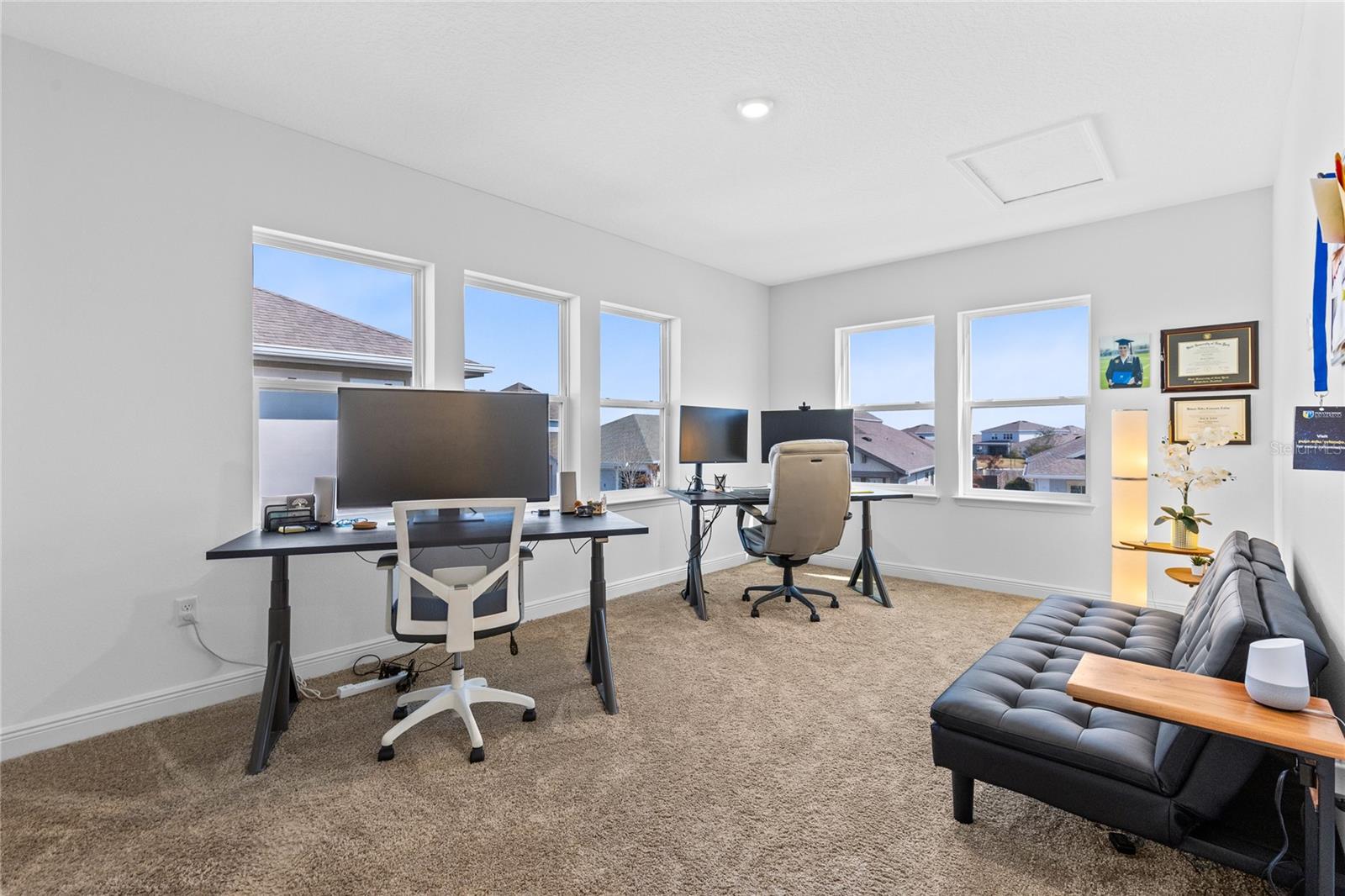 Image 16 of 54 For 9765 Neruda Street