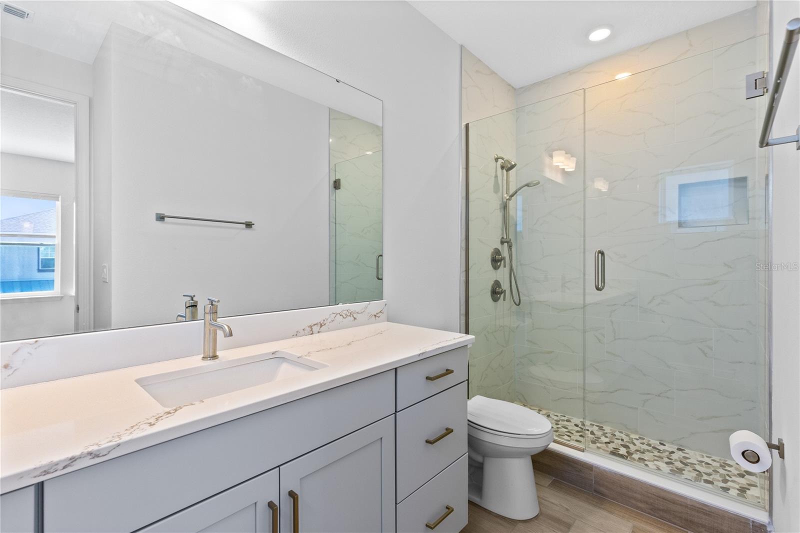 Image 19 of 54 For 9765 Neruda Street