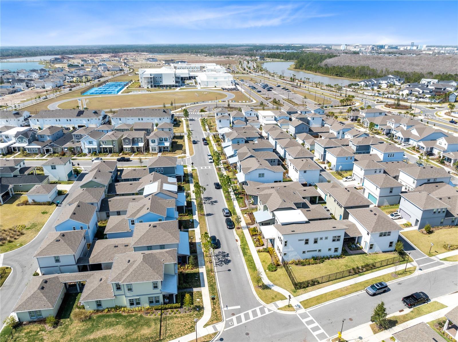 Image 36 of 54 For 9765 Neruda Street