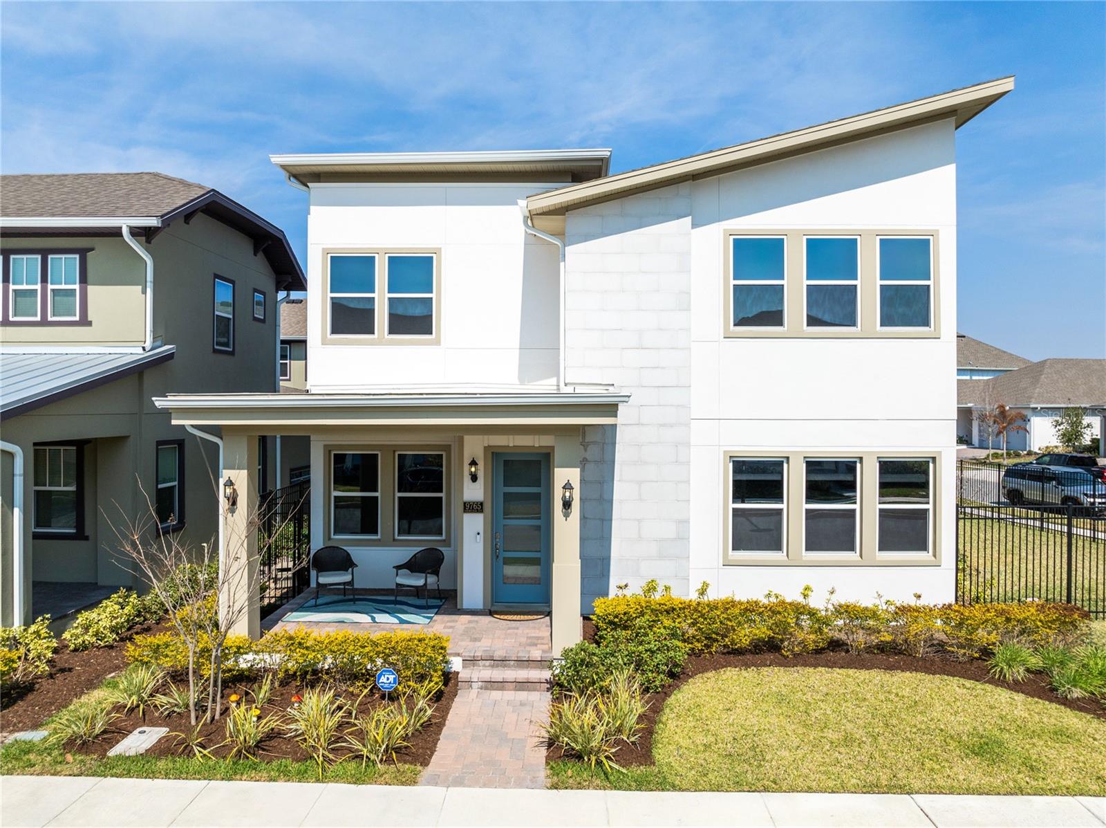 Image 41 of 54 For 9765 Neruda Street