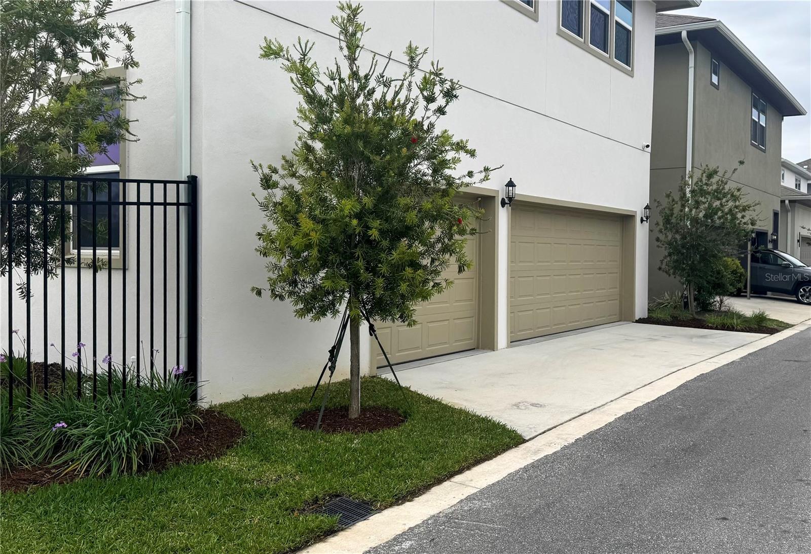 Image 45 of 54 For 9765 Neruda Street