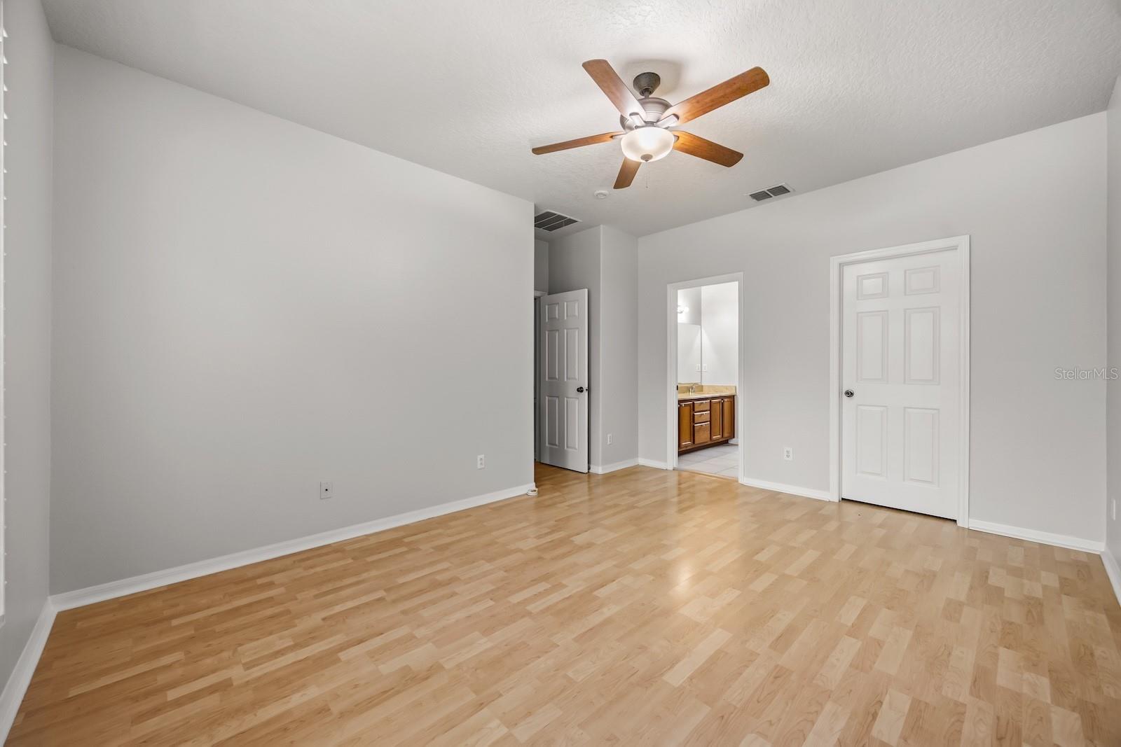 Image 14 of 30 For 5017 Sweet Cedar Circle