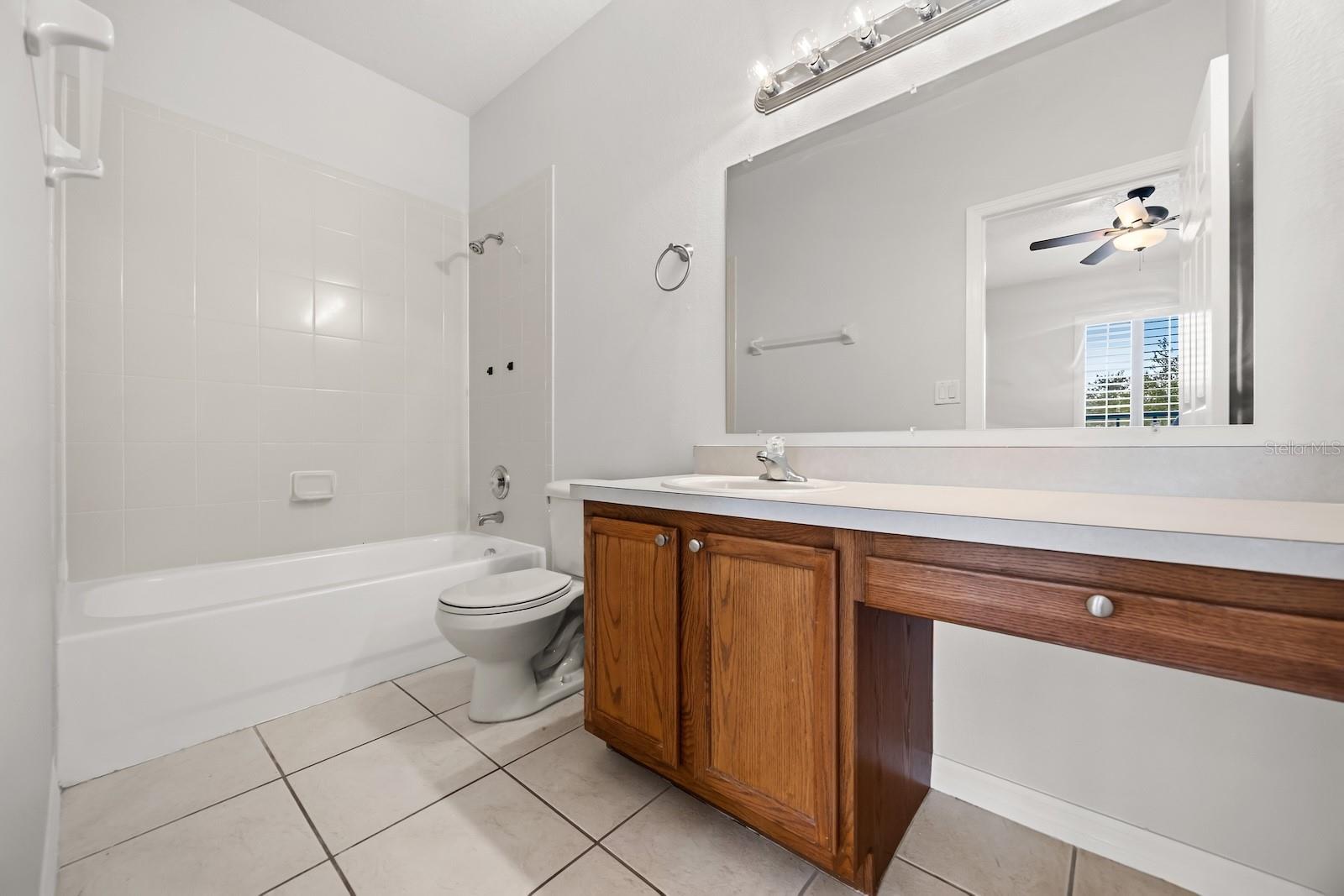 Image 16 of 30 For 5017 Sweet Cedar Circle