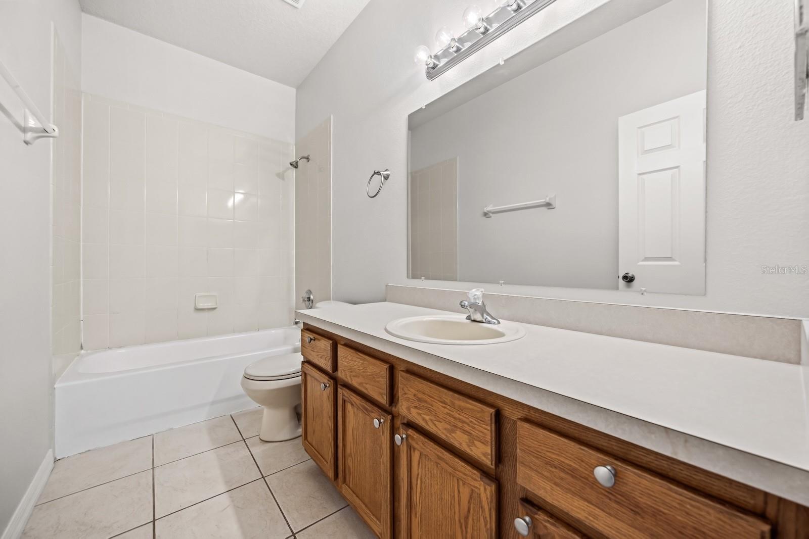 Image 19 of 30 For 5017 Sweet Cedar Circle