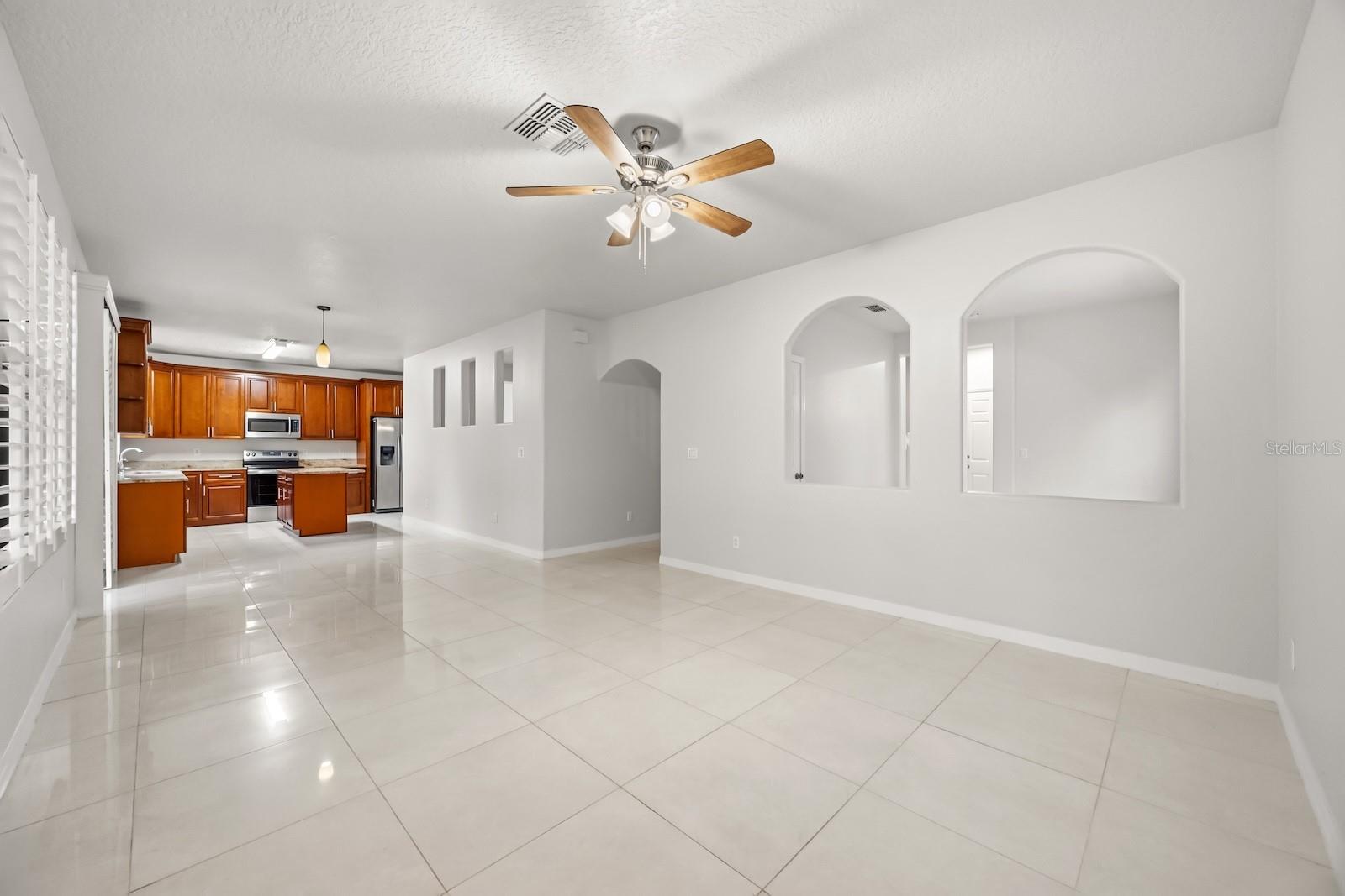 Image 7 of 30 For 5017 Sweet Cedar Circle