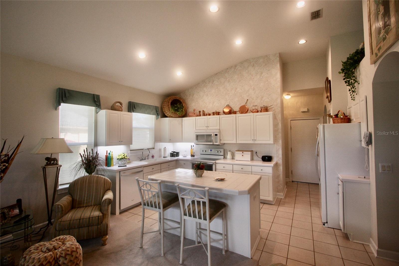 Image 19 of 54 For 8055 Laurel Ridge Drive