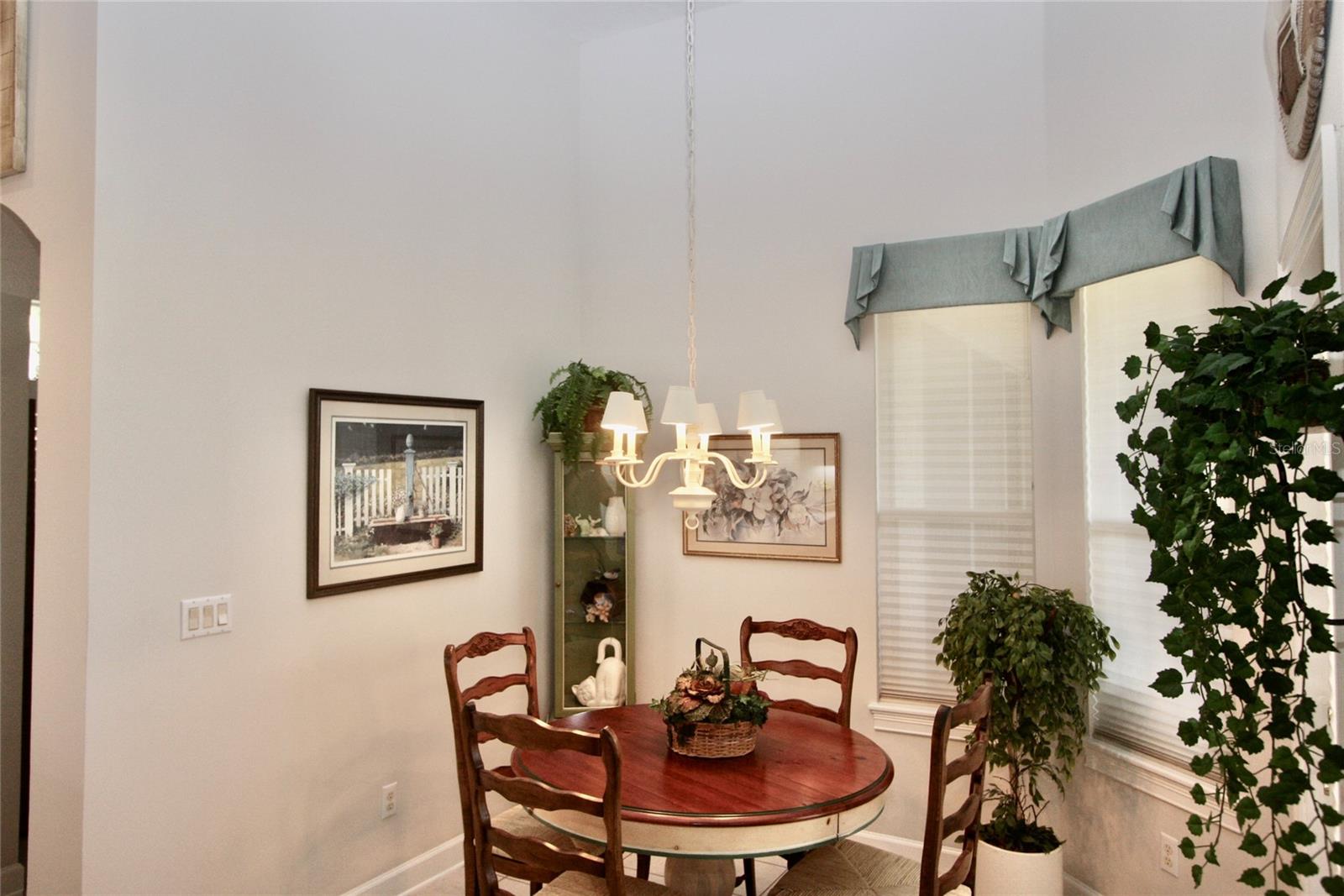 Image 20 of 54 For 8055 Laurel Ridge Drive