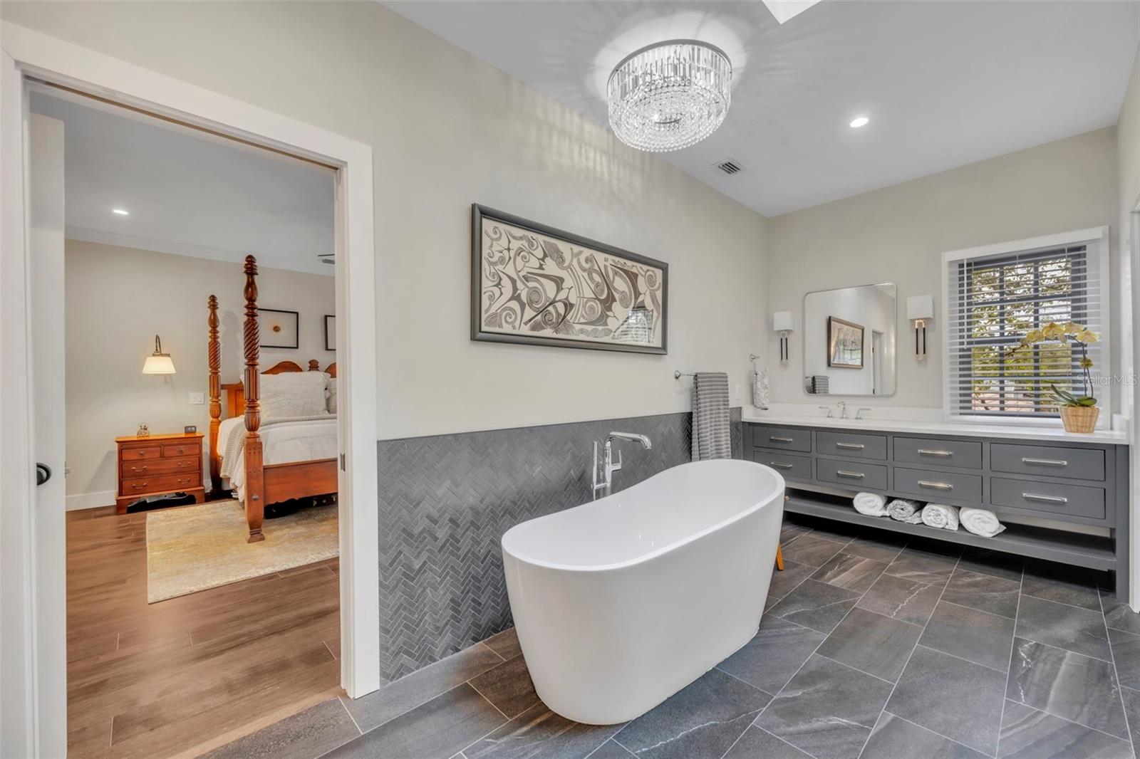 Image 21 of 44 For 2423 Via Sienna