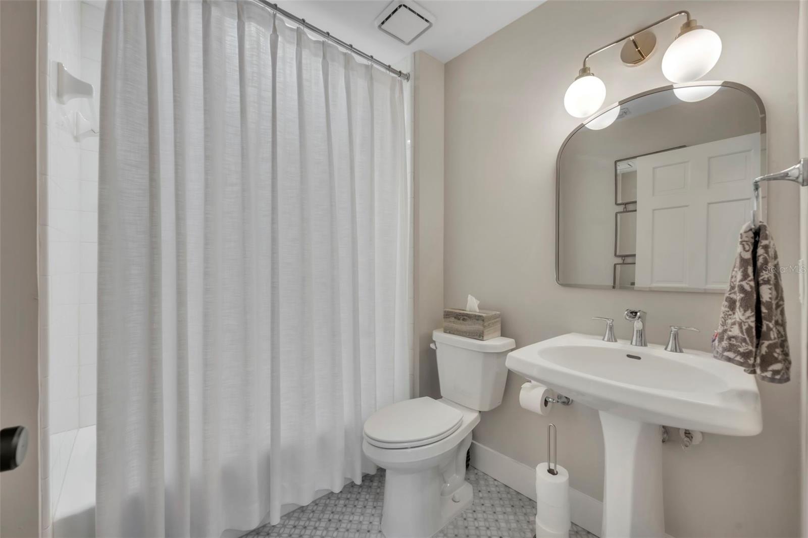 Image 25 of 44 For 2423 Via Sienna