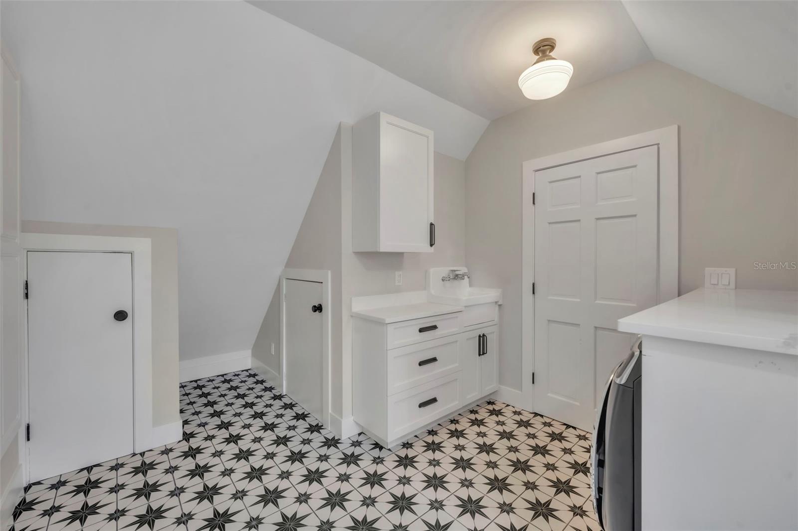 Image 32 of 44 For 2423 Via Sienna