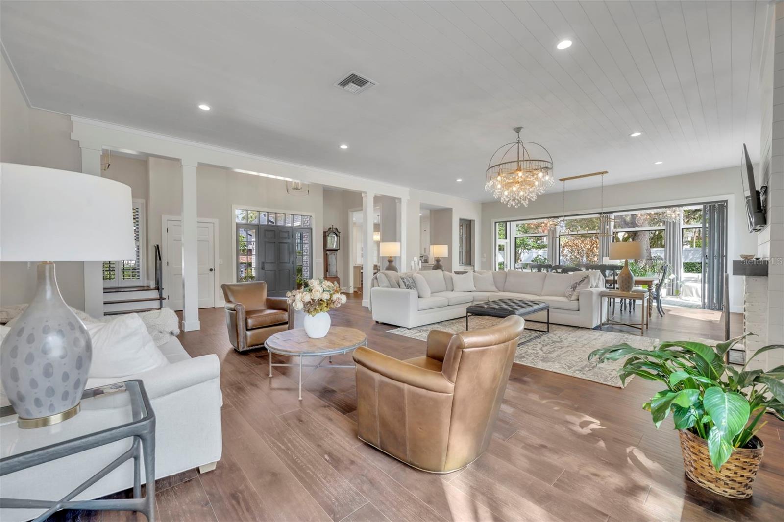 Image 7 of 44 For 2423 Via Sienna