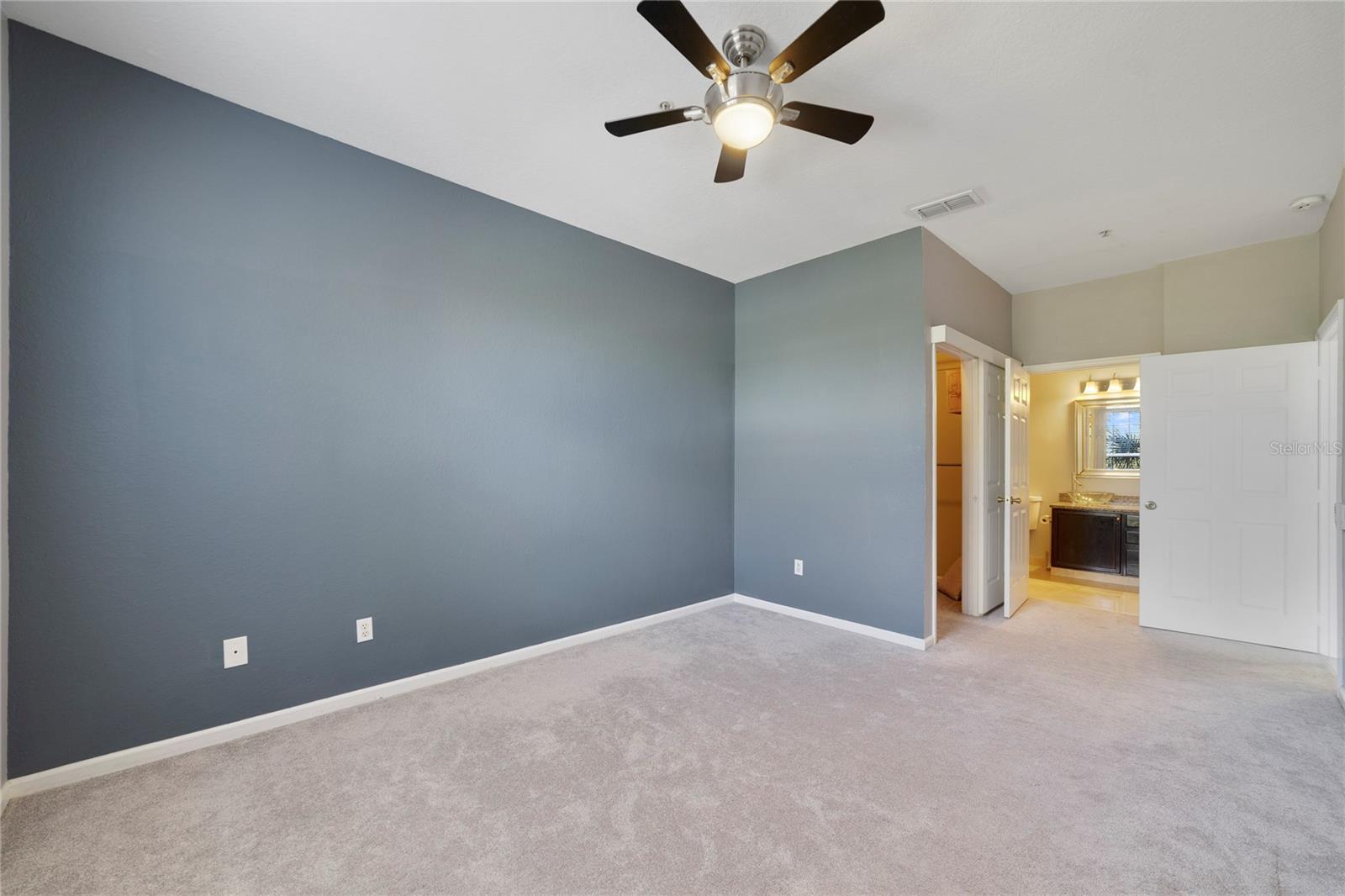 Image 14 of 25 For 6214 Stevenson Drive 304