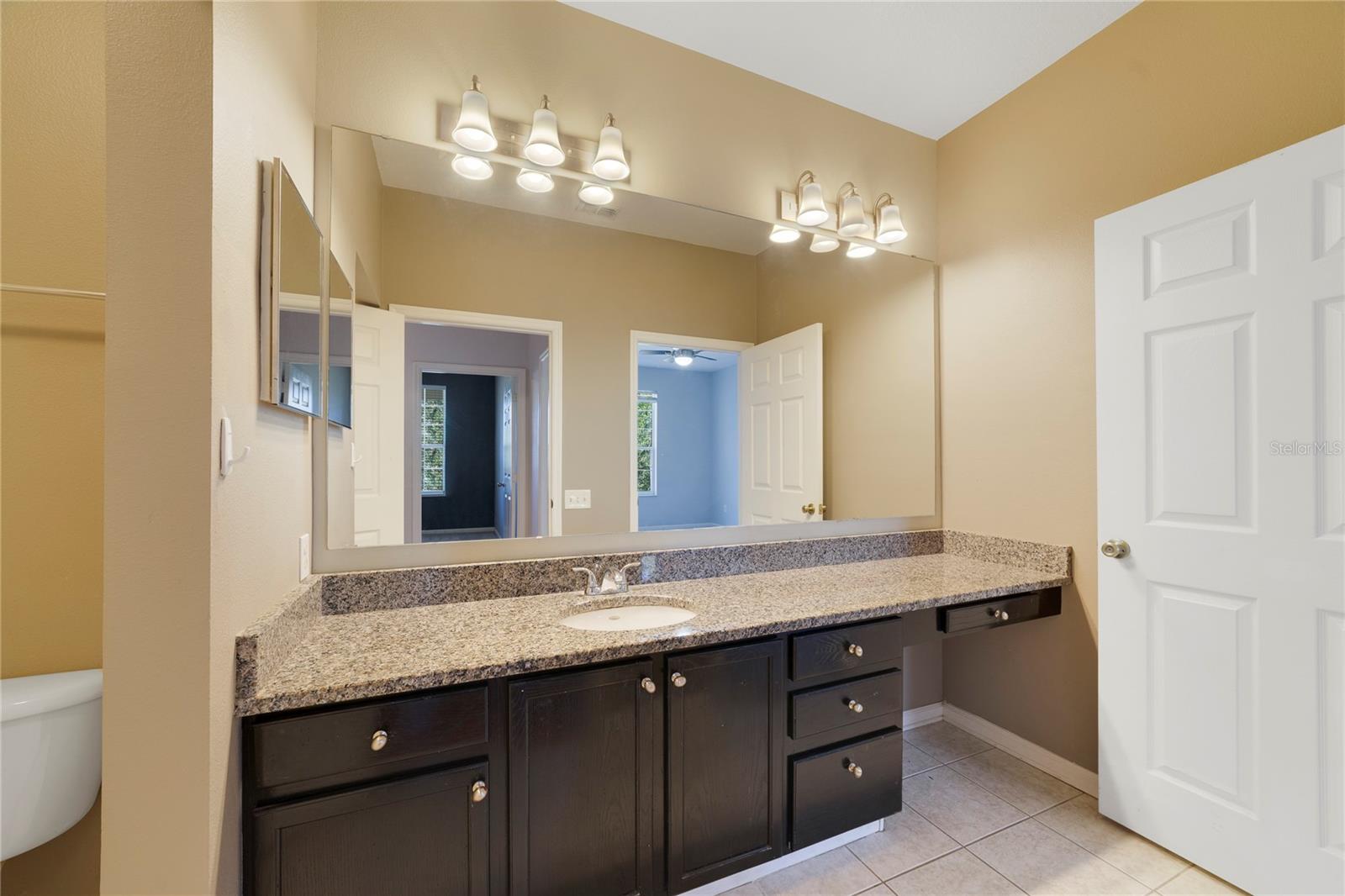 Image 19 of 25 For 6214 Stevenson Drive 304