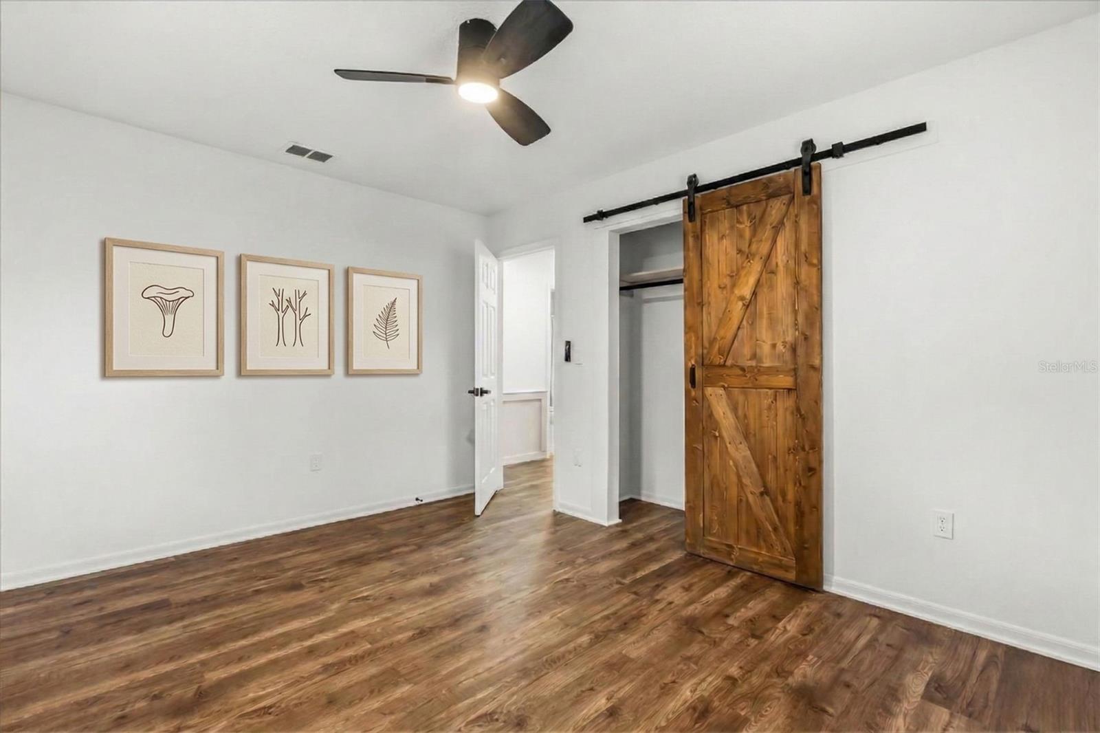 Image 12 of 24 For 22632 Hawthorne Road