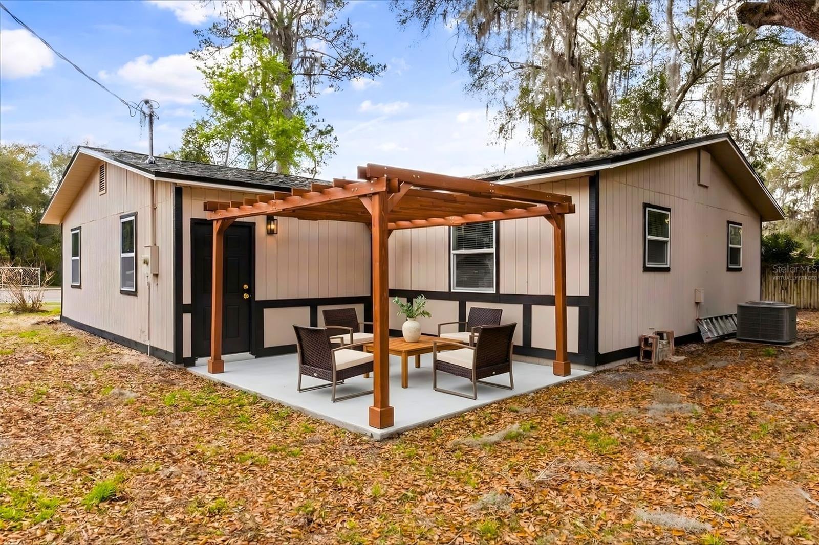 Image 15 of 24 For 22632 Hawthorne Road