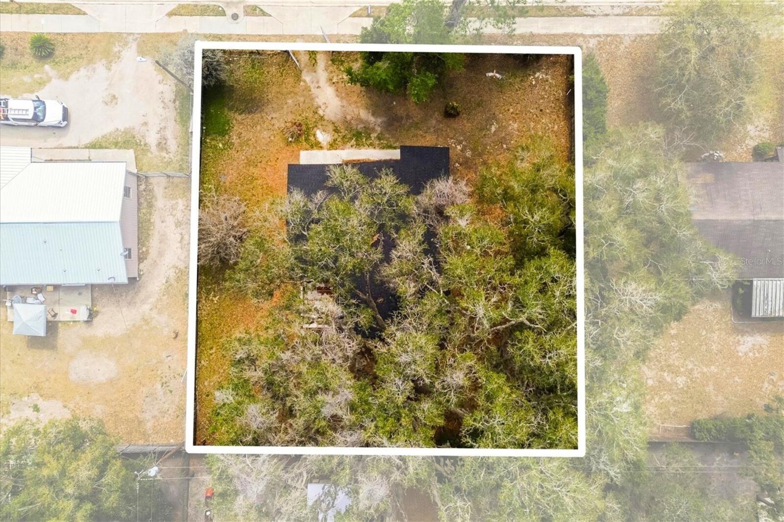 Image 21 of 24 For 22632 Hawthorne Road