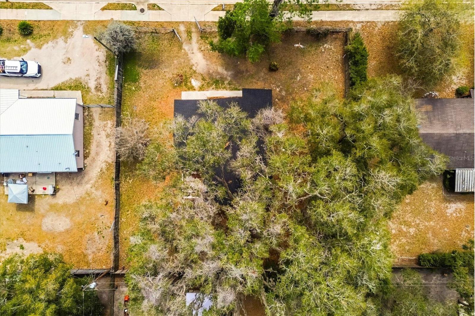 Image 23 of 24 For 22632 Hawthorne Road