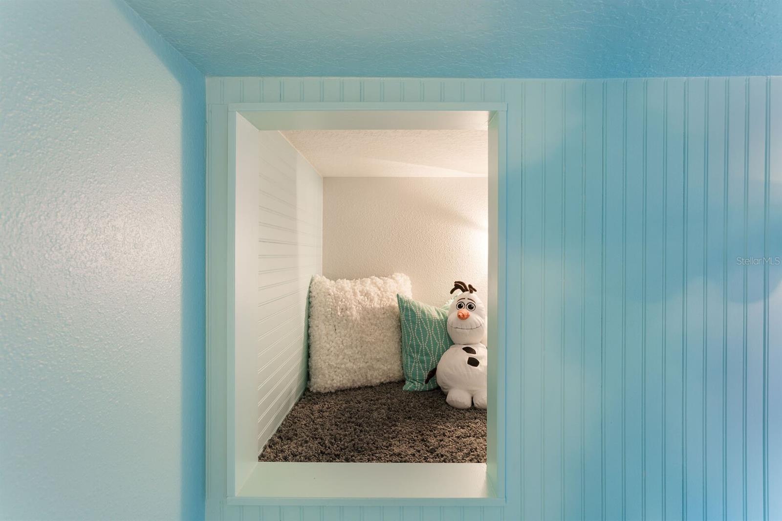 Image 16 of 35 For 845 Golden Bear Drive