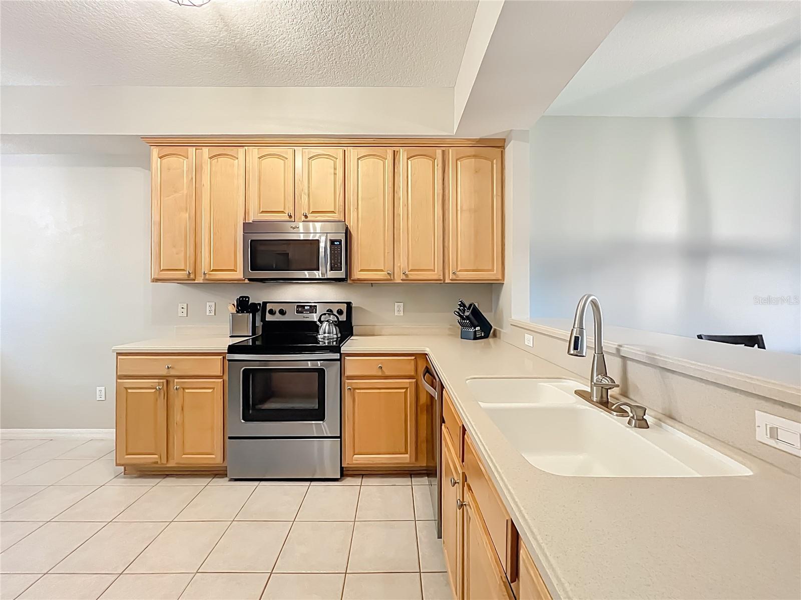 Image 11 of 64 For 9417 Myrtle Creek Lane 609