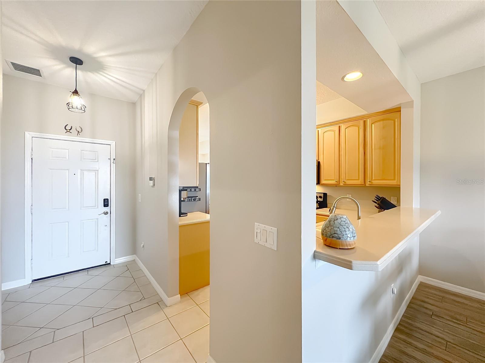 Image 18 of 64 For 9417 Myrtle Creek Lane 609