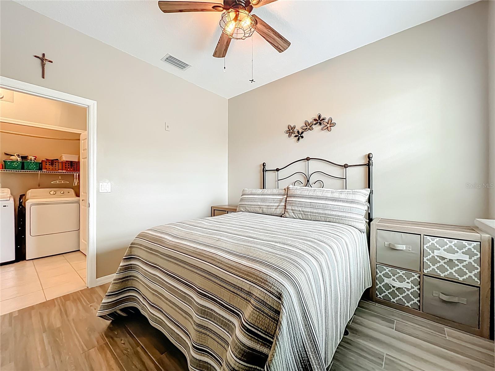 Image 42 of 64 For 9417 Myrtle Creek Lane 609