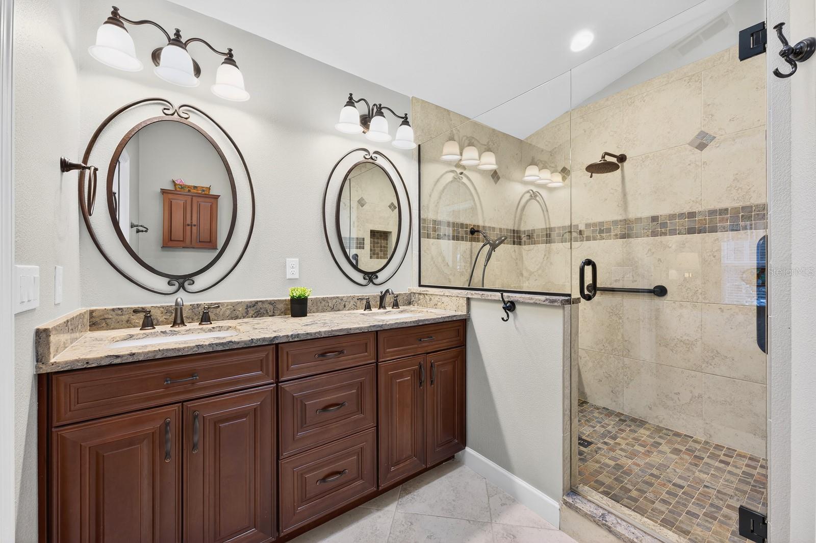 Image 12 of 25 For 10223 Dean Point Place