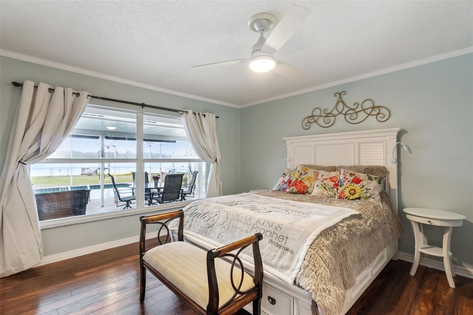 Image 15 of 39 For 1420 Emerald Drive