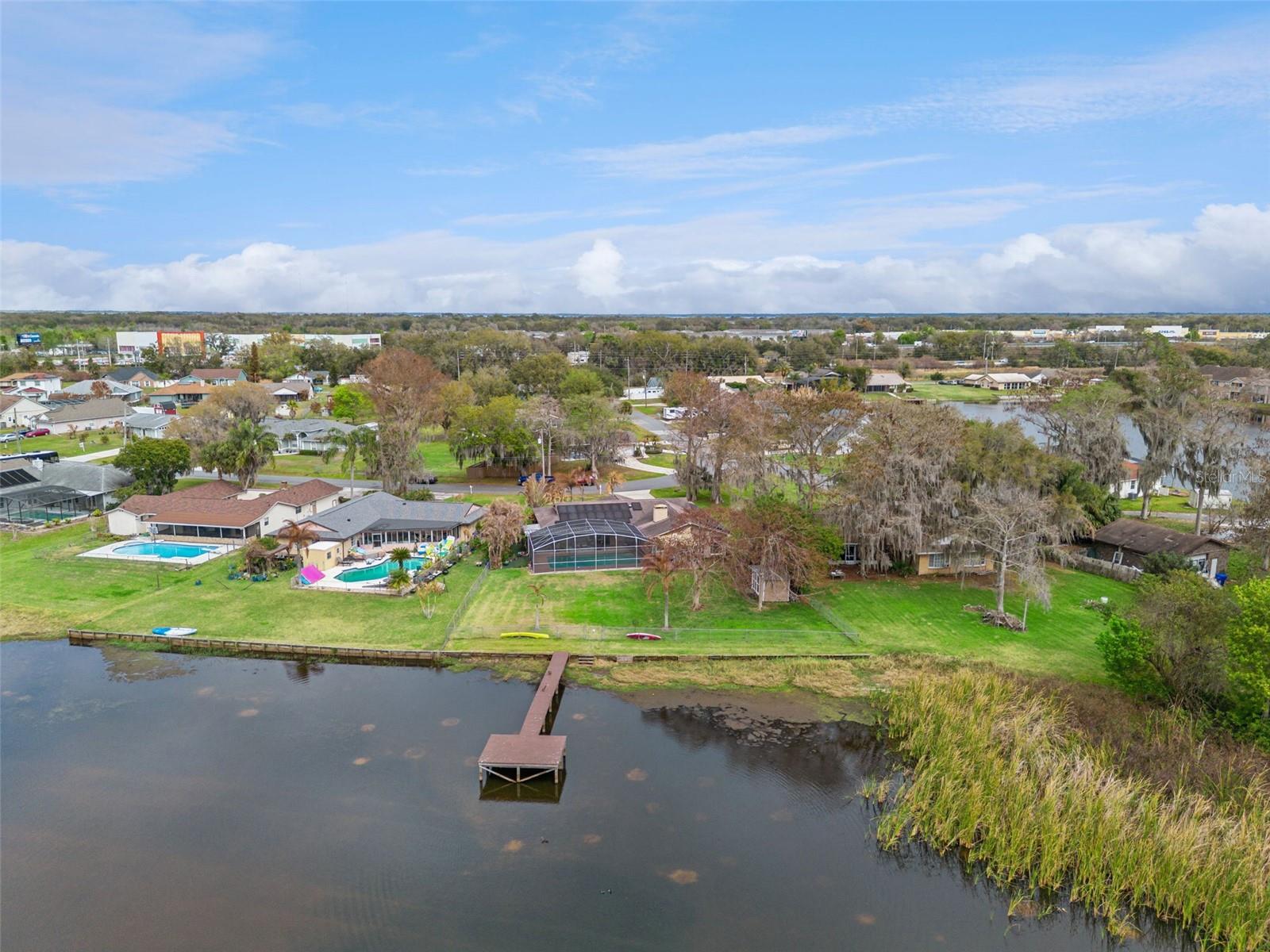 Image 32 of 39 For 1420 Emerald Drive