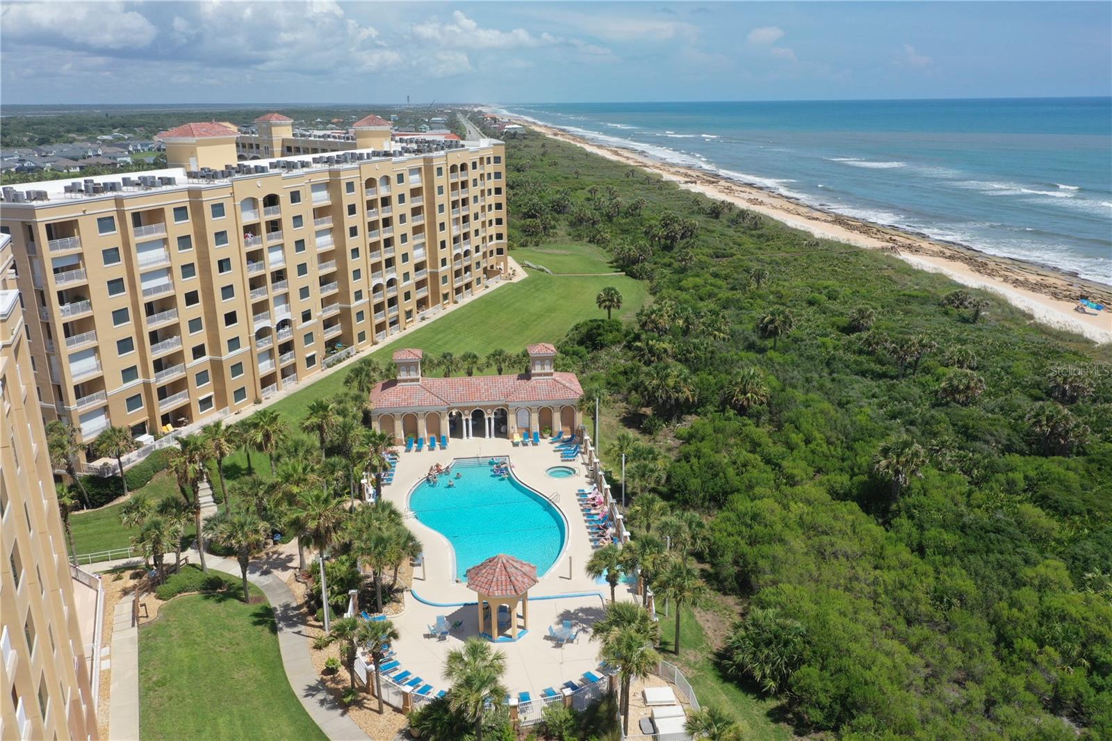 Image 7 of 20 For 80 Surfview Drive 216