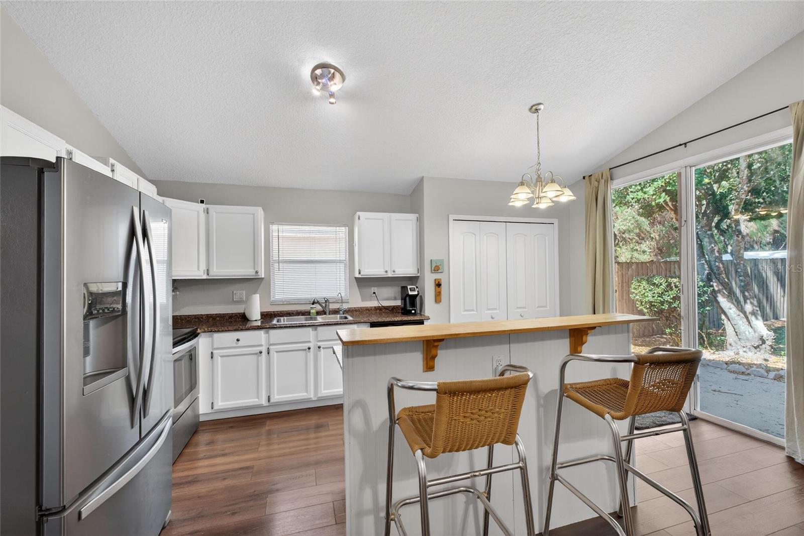 Image 12 of 23 For 466 Moffat Loop