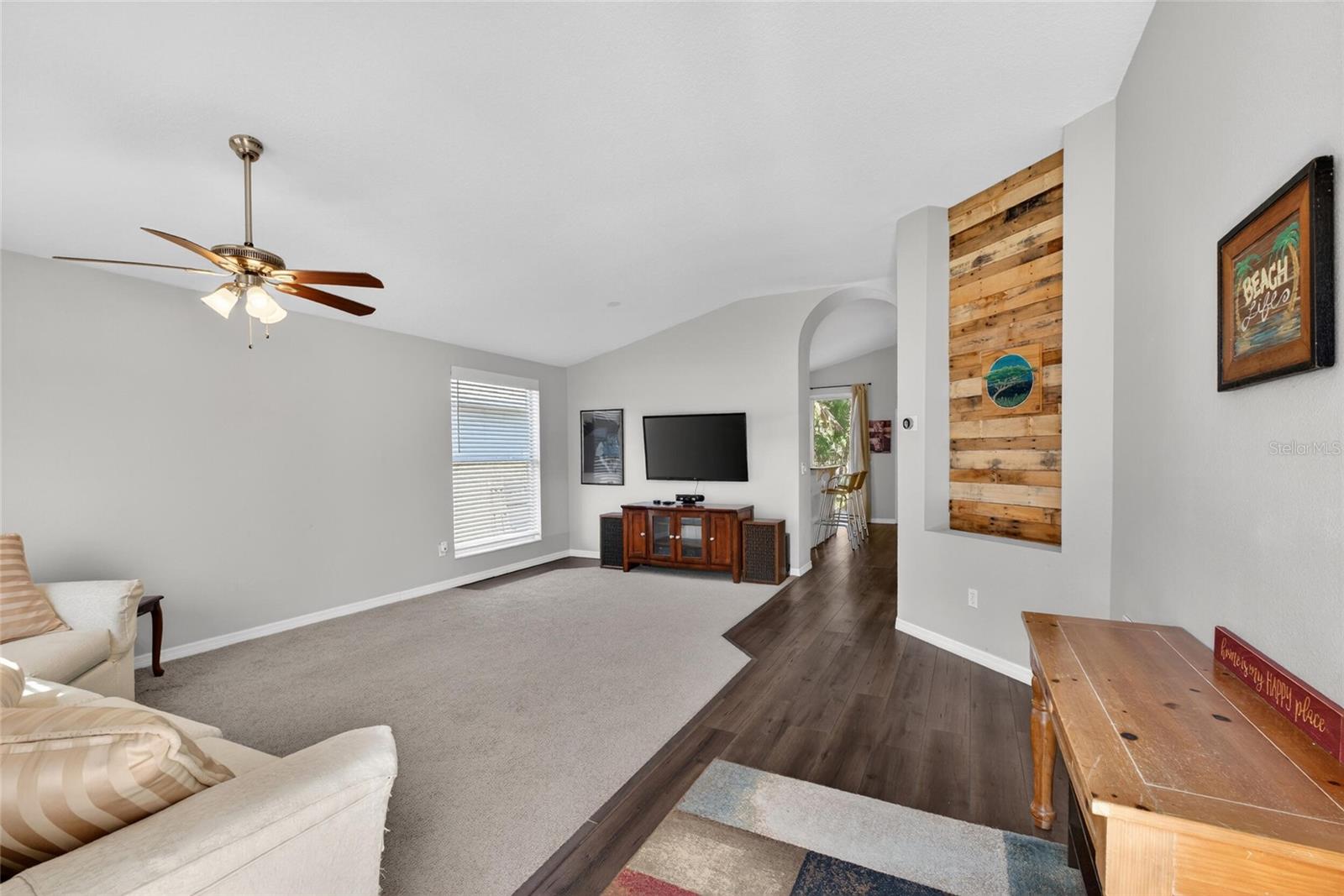 Image 2 of 23 For 466 Moffat Loop