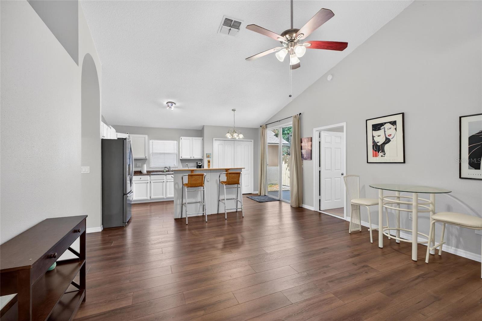 Image 9 of 23 For 466 Moffat Loop