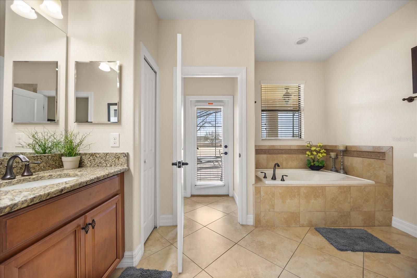 Image 26 of 77 For 1484 Moon Valley Drive