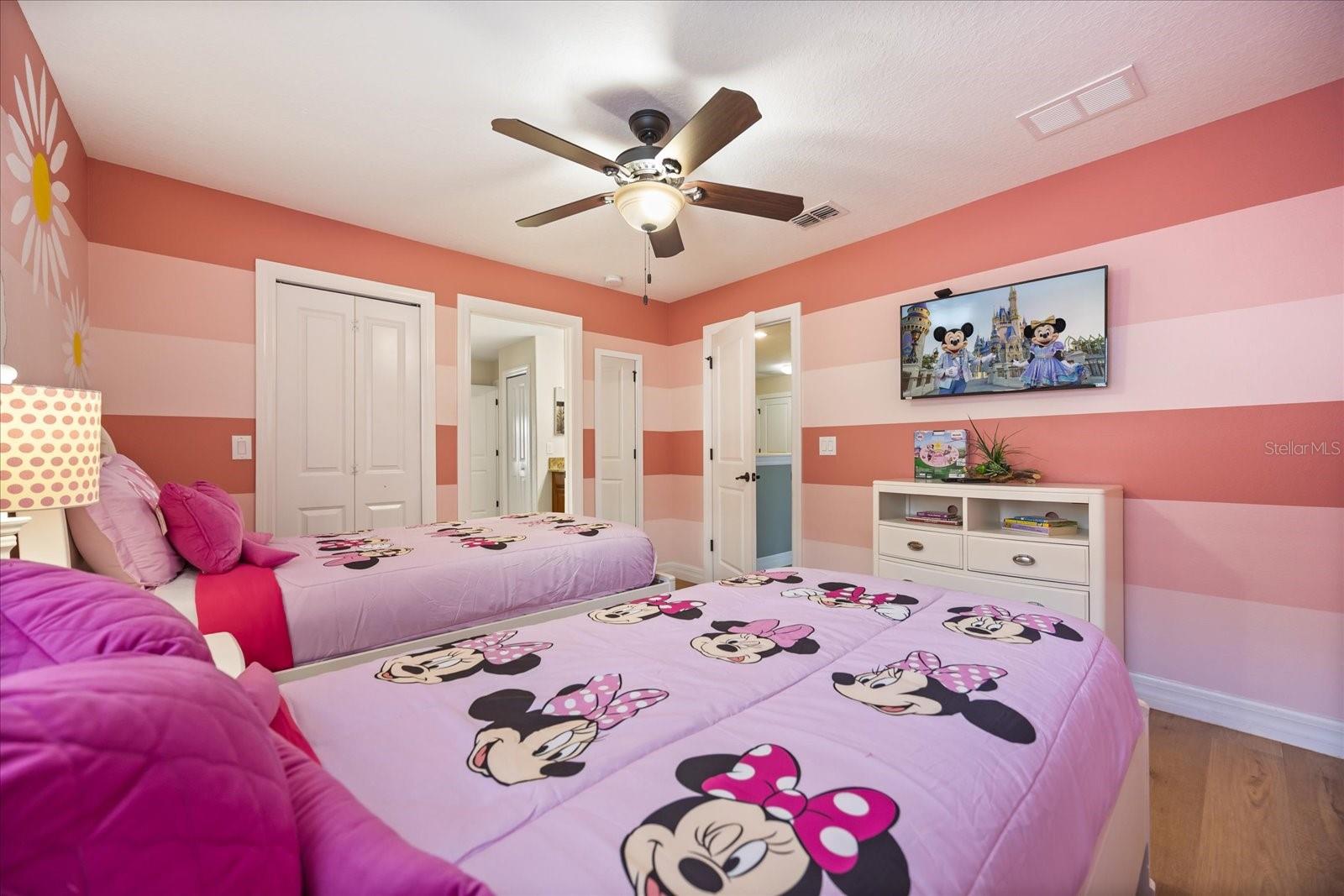 Image 31 of 77 For 1484 Moon Valley Drive