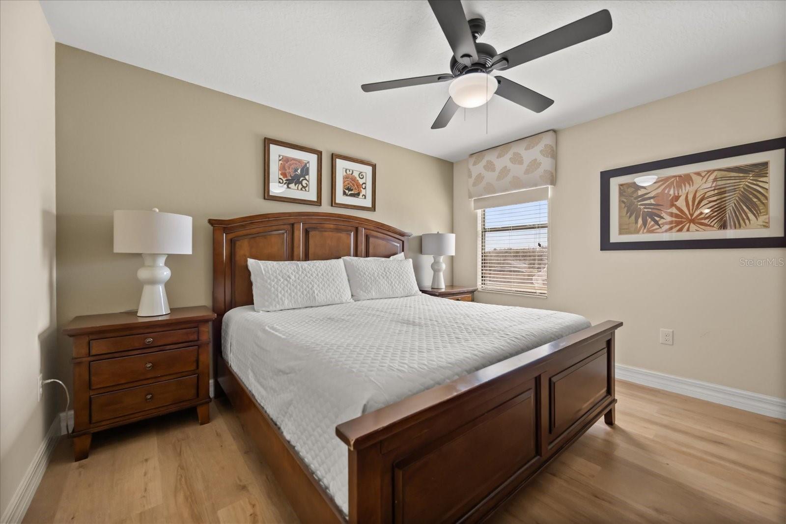 Image 35 of 77 For 1484 Moon Valley Drive