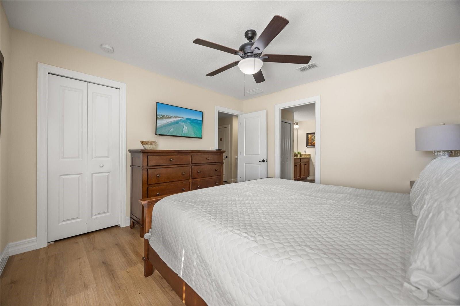 Image 36 of 77 For 1484 Moon Valley Drive