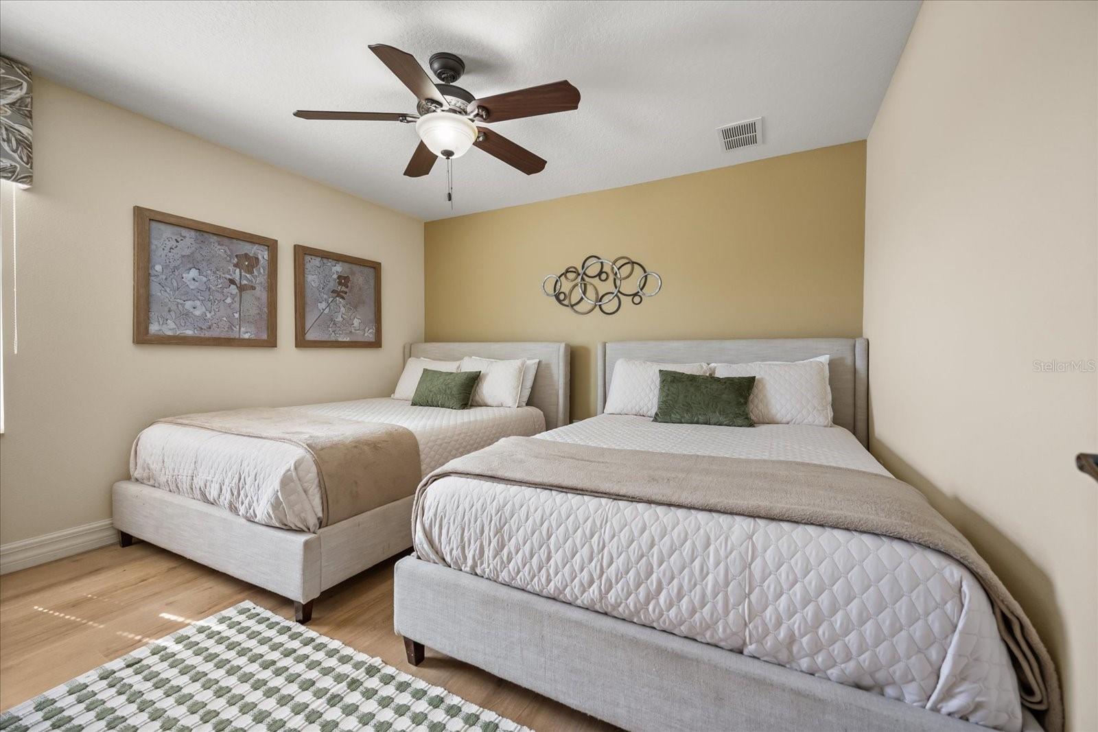 Image 37 of 77 For 1484 Moon Valley Drive