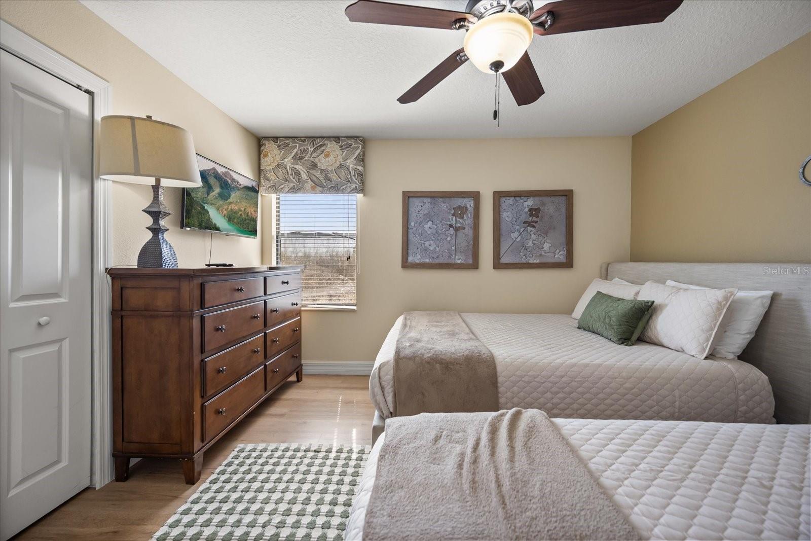 Image 38 of 77 For 1484 Moon Valley Drive