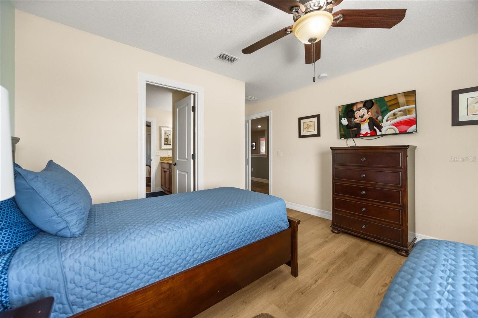 Image 42 of 77 For 1484 Moon Valley Drive