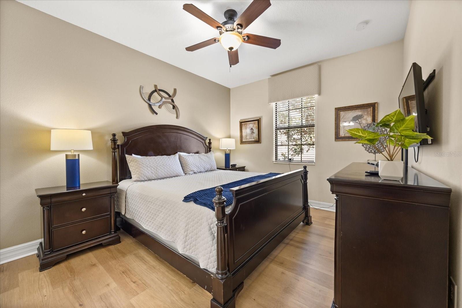 Image 53 of 77 For 1484 Moon Valley Drive