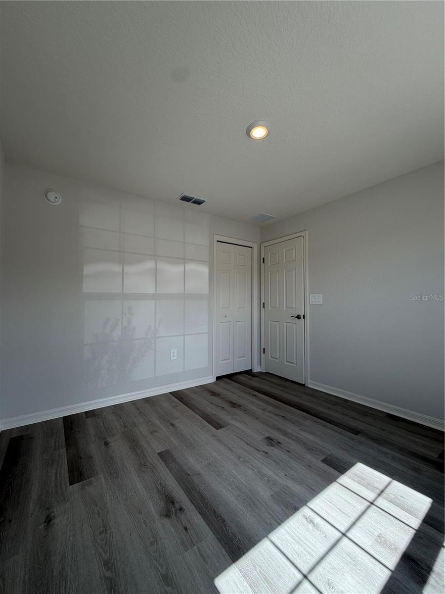 Image 4 of 20 For 211 Turtle Bay Avenue