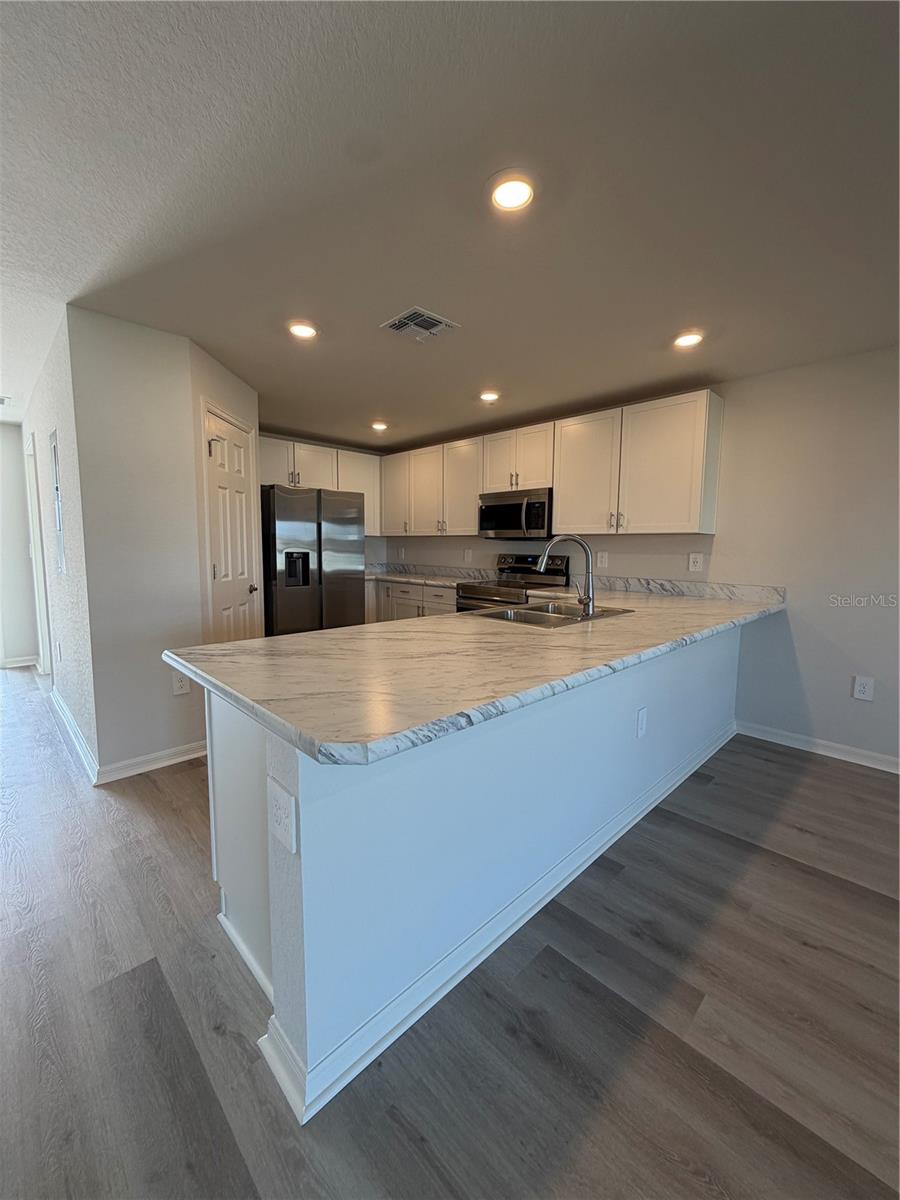 Image 7 of 20 For 211 Turtle Bay Avenue