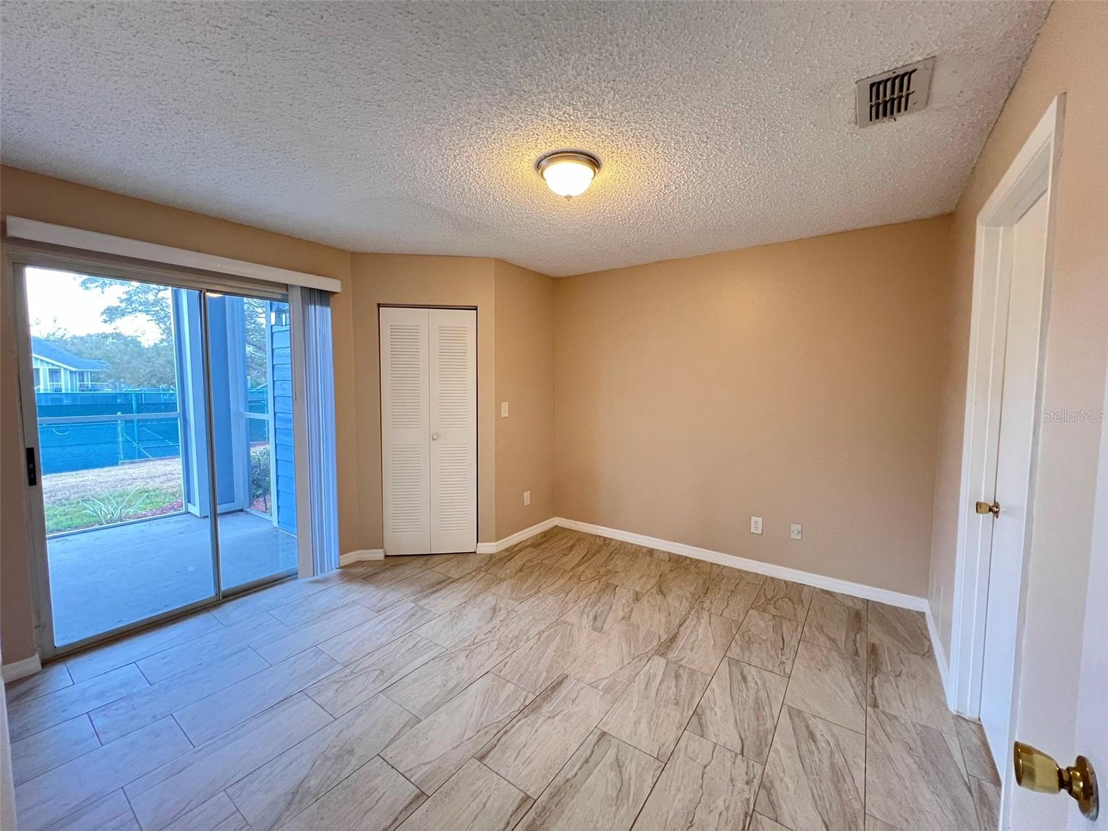 Image 10 of 28 For 727 Sugar Bay Way 113