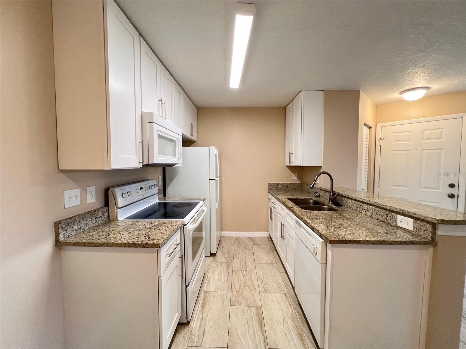 Image 8 of 28 For 727 Sugar Bay Way 113